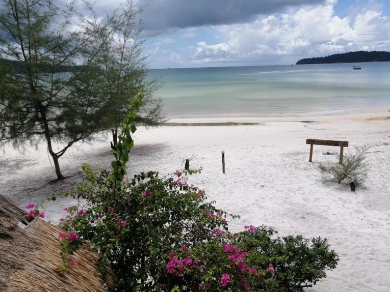 Green Blue Beach Hostel Koh Rong Sanloem Exterior foto