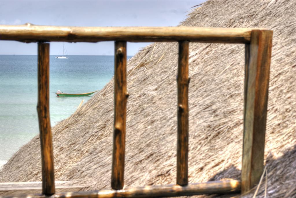 Green Blue Beach Hostel Koh Rong Sanloem Exterior foto